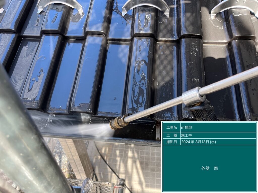 美濃加茂市　外壁塗装　塗装の日成　屋根ガルバ葺き替え　リフォーム　防水工事

